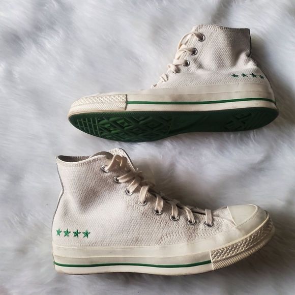 Converse Chuck Taylor High Tops, Mens Size 7.5, Womans Size 9.5 - Picture 1 of 9